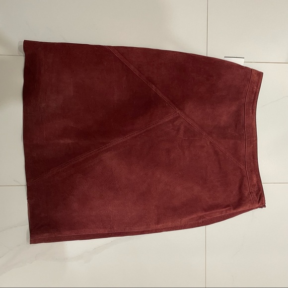 Soft Leather skirt - Picture 2 of 3